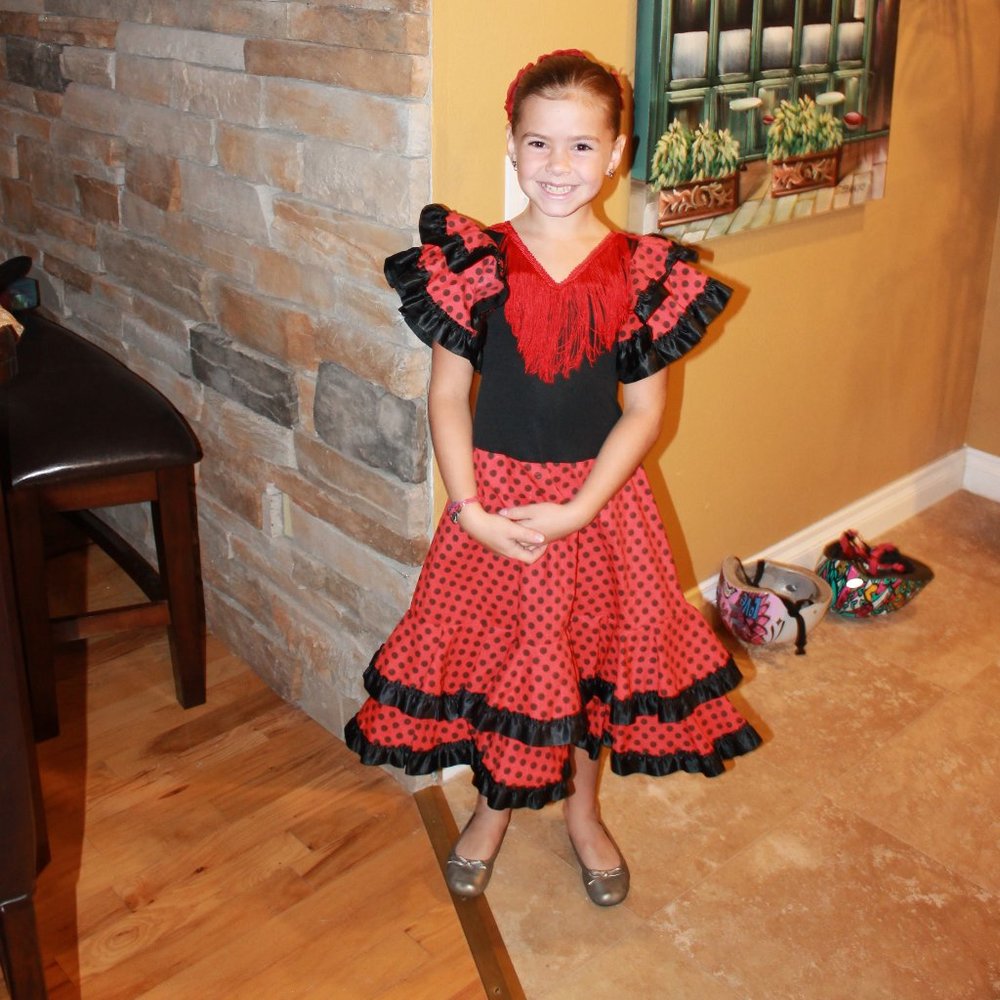 Girls Senorita costume sz 8